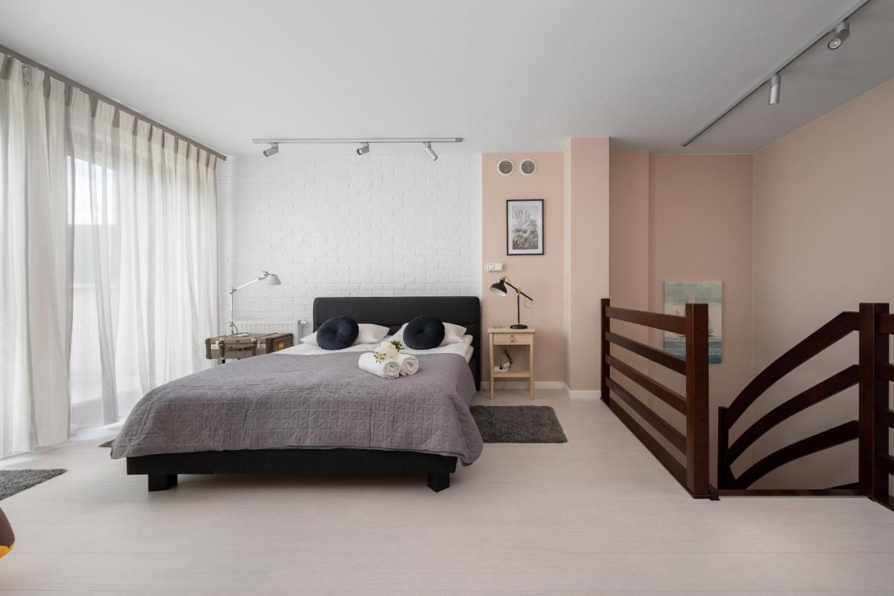 Wroclaw Dabie Silver By Renters Exterior foto